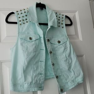 Forever 21 cropped Jean Style Vest Size M